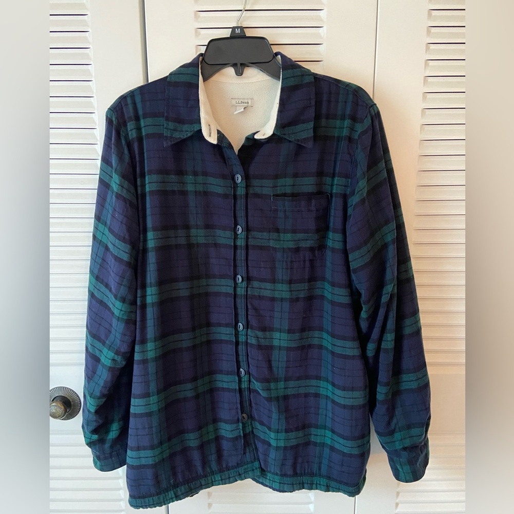LLbean womens Scotch plaid shirt Sherpa lined excellent cond. Smoke & pet free